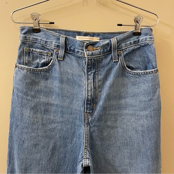 Levi’s High waisted straight distressed jeans size 28 medium wash - Picture 4 of 7